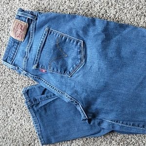 Levi's mid rise skinny 31x30